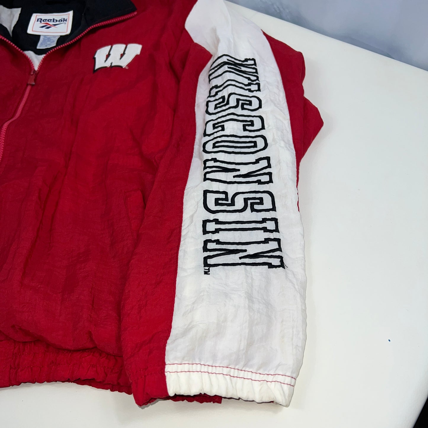 Vintage 90s Reebok Wisconsin Badgers Full Zip Windbreaker Men's Size Medium Red
