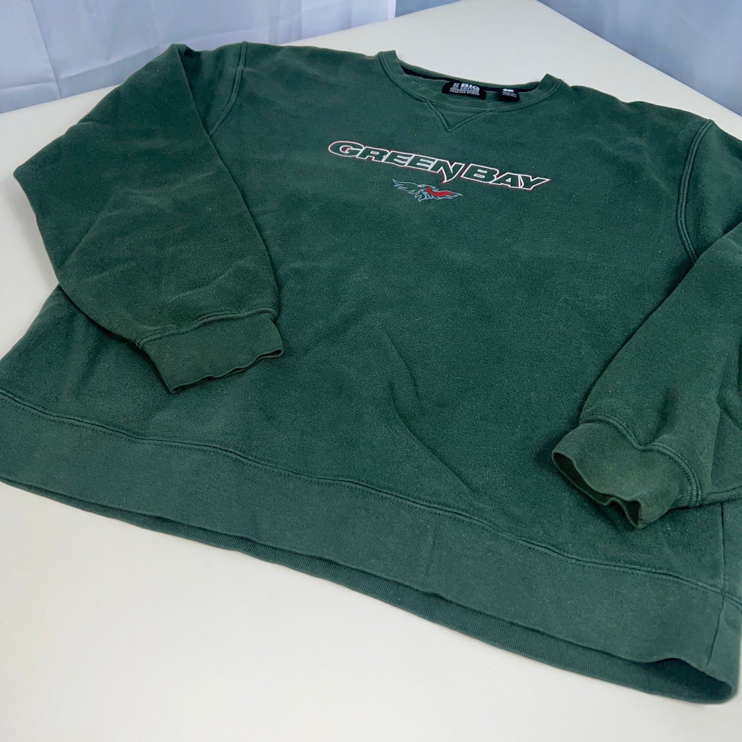 UW Green Bay Phoenix Retro Crewneck - Large - Gear for Sport
