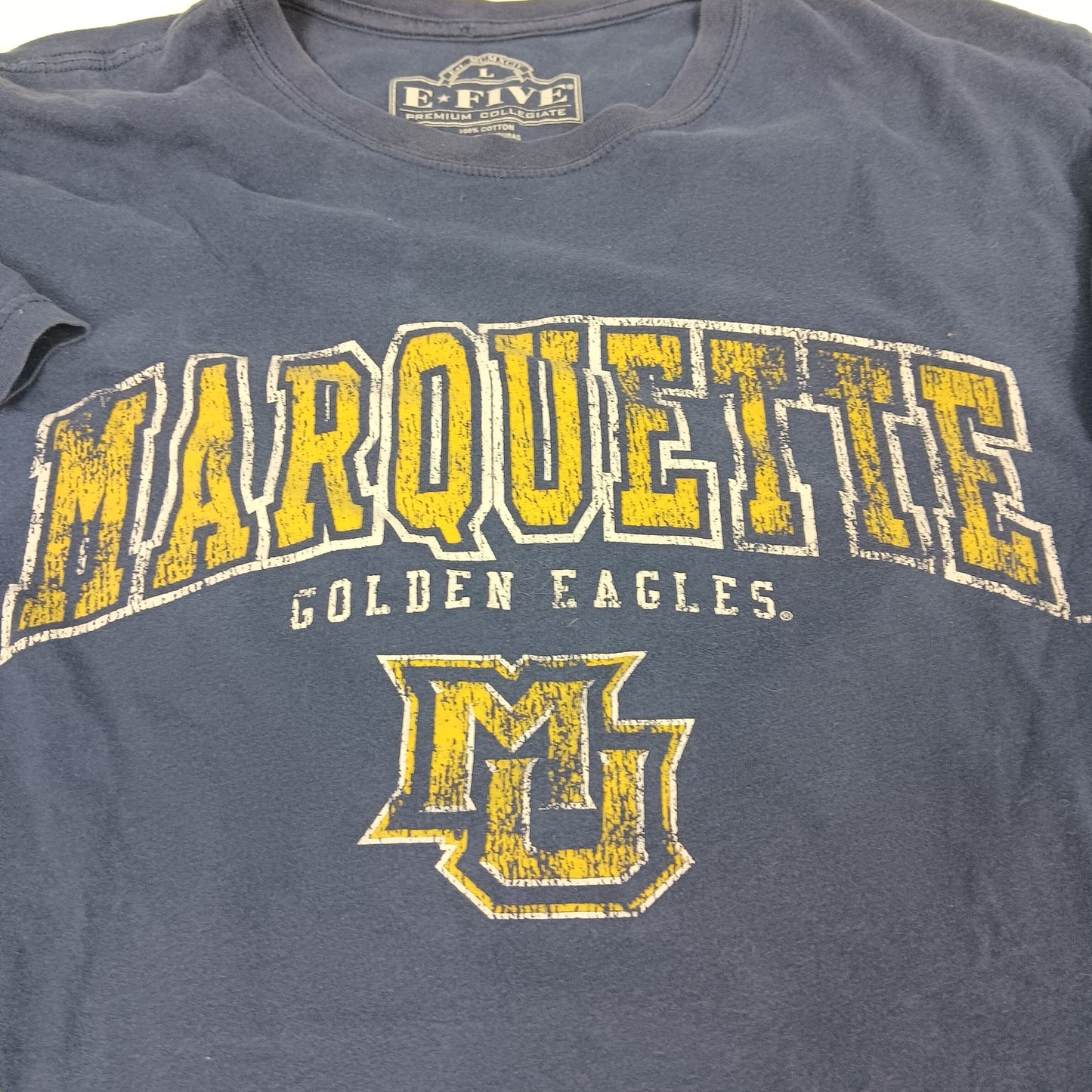 Marquette University Golden Eagles T-Shirt - Large