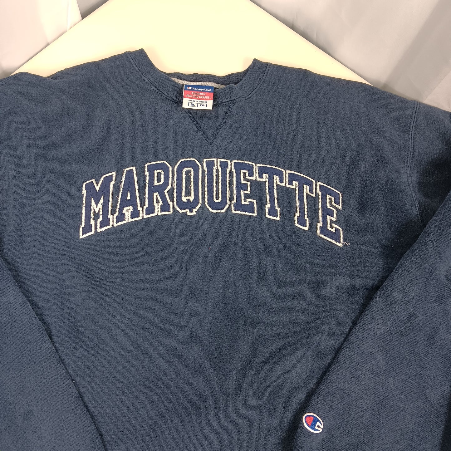 Marquette University Vintage Champion Sweatshirt - X-Large