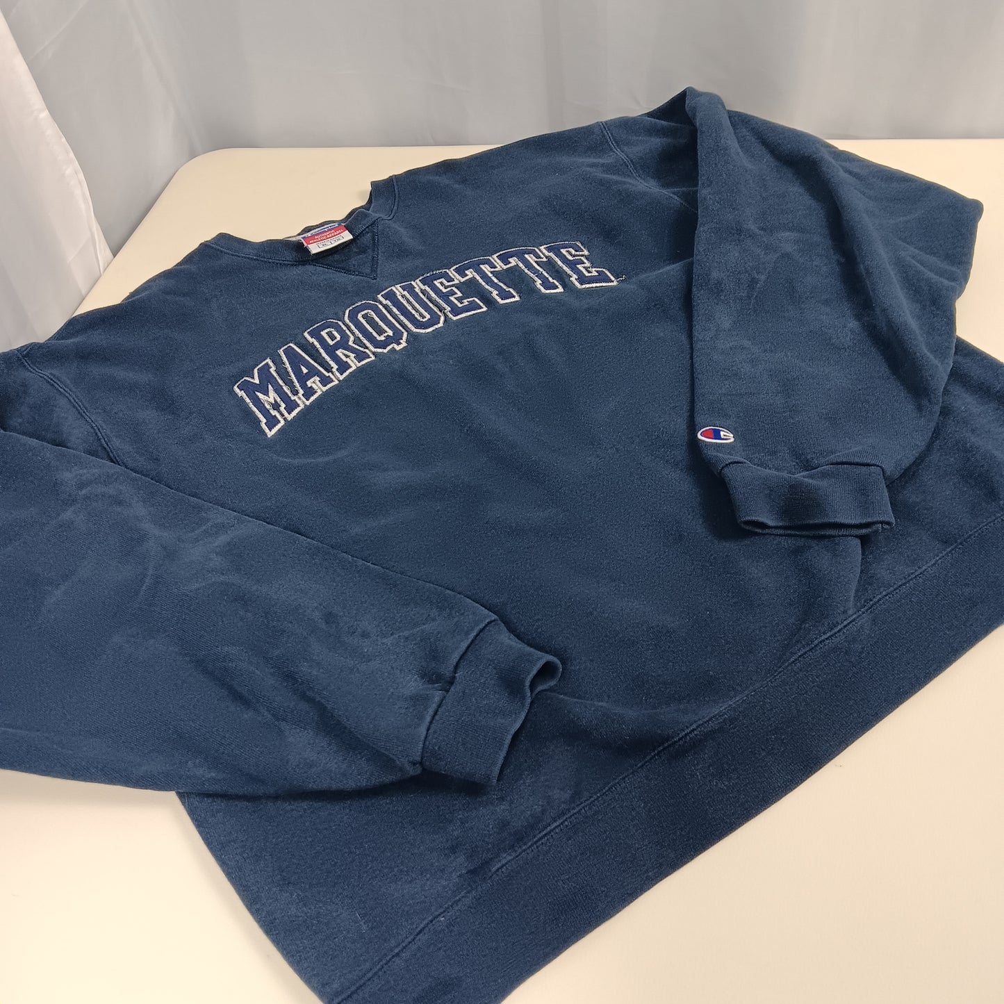 Marquette University Vintage Champion Sweatshirt - X-Large