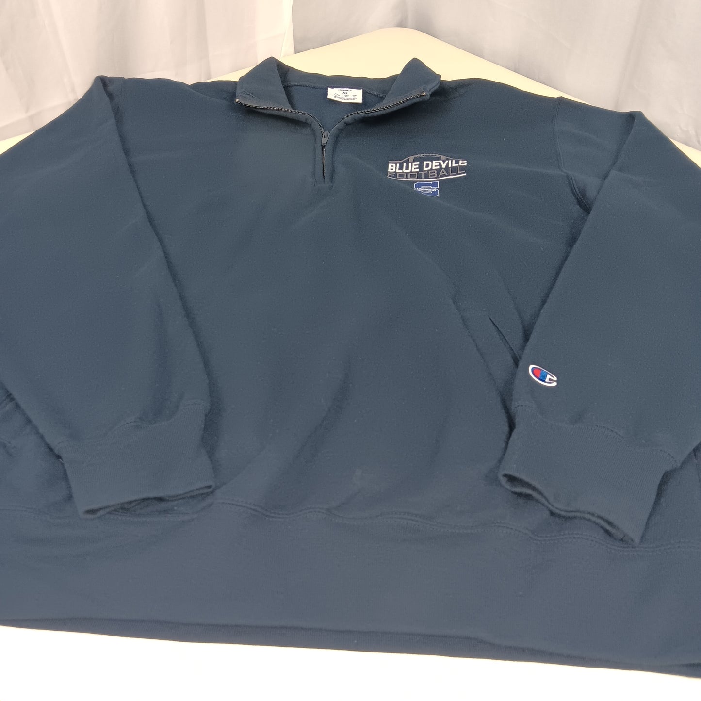 UW Stout Blue Devils Football 1/4 Zip - Champion - X Large