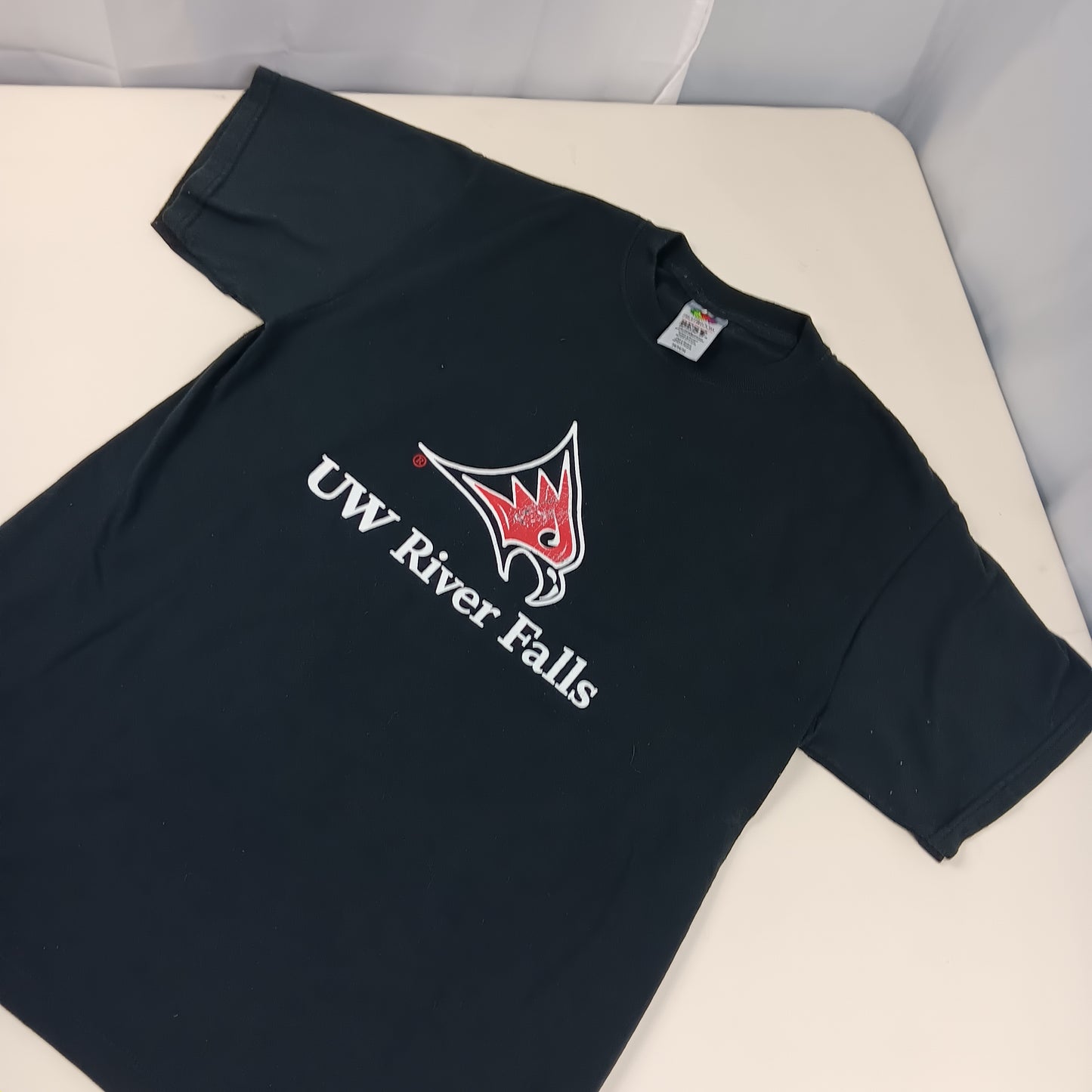 UW River Falls Falcons Vintage T-Shirt- Medium - Fruit of the Loom