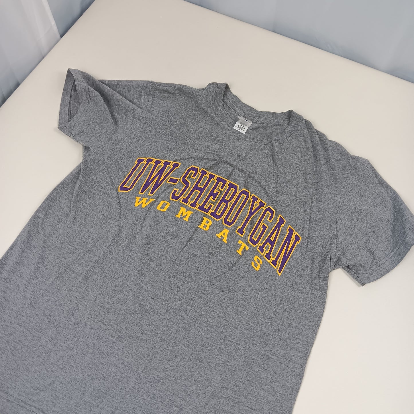 UW Sheboygan Wombats Basketball Athletic Tee - Medium - New Agenda