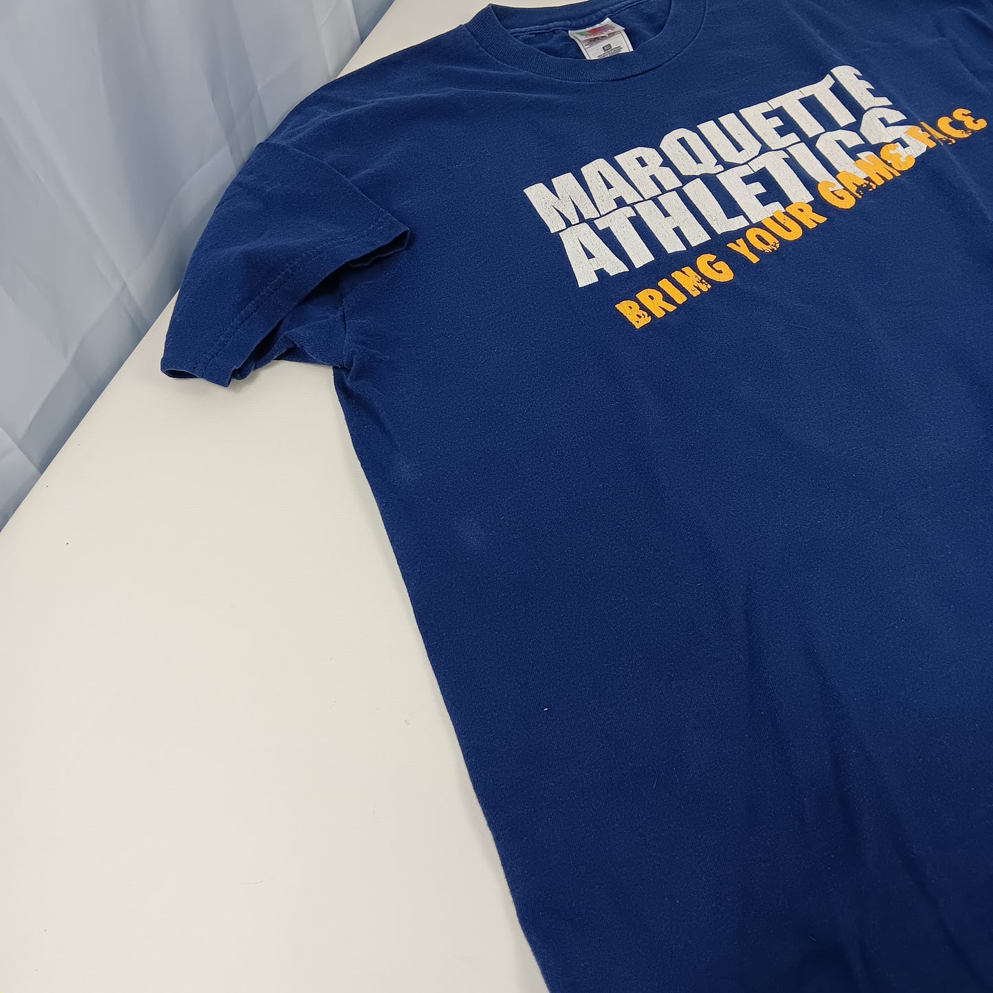 Marquette University "Bring Your Game Face" Fan Shirt - XL - Fruit Of The Loom