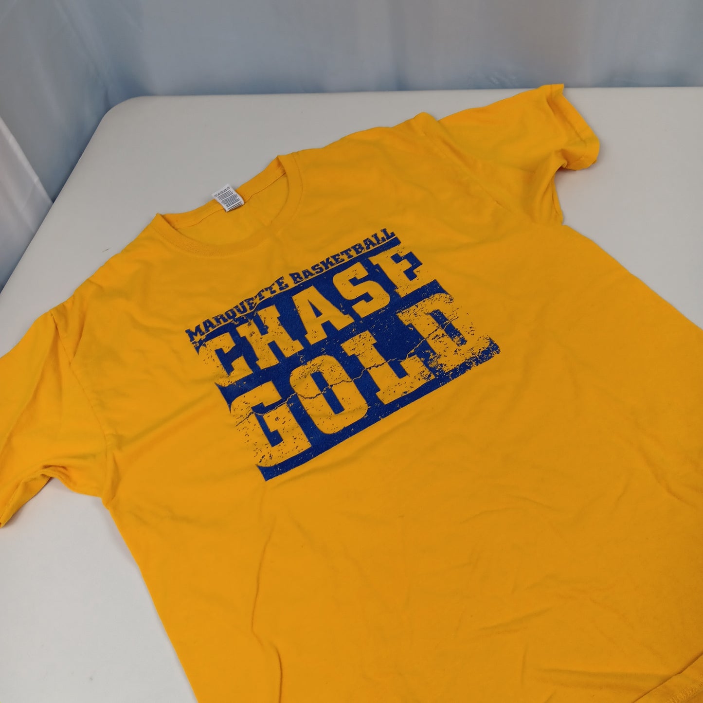 Marquette University Basketball "Chase Gold" Fan Tee - Large - Fruit Of The Loom