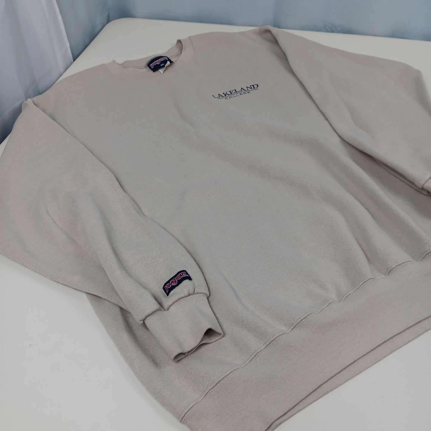 Lakeland College Vintage Crewneck - XL - Jansport
