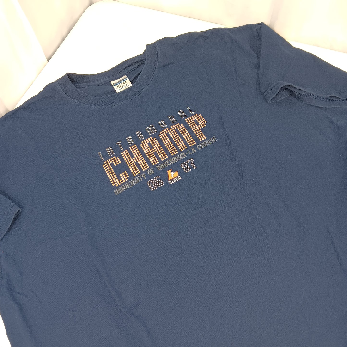 UW LaCrosse Intermural Champion Shirt - 2007 - XXL - Gildan