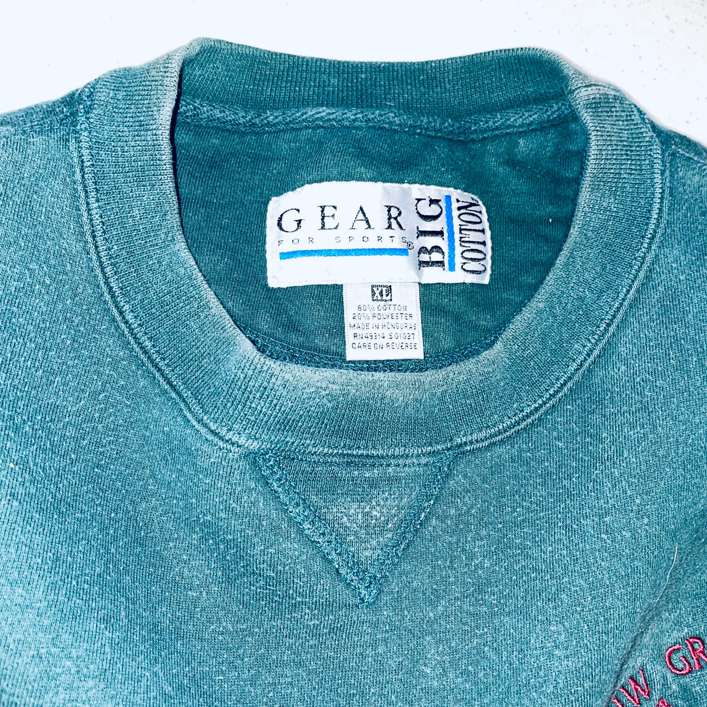 UW Green Bay Vintage "Dad' Crewneck - X Large - Embroidered