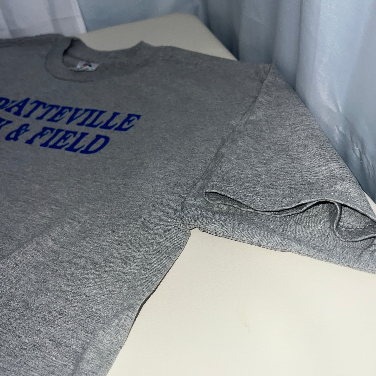 UW Platteville Pioneers Vingtage Track & Field Shirt - X Large - JerZees