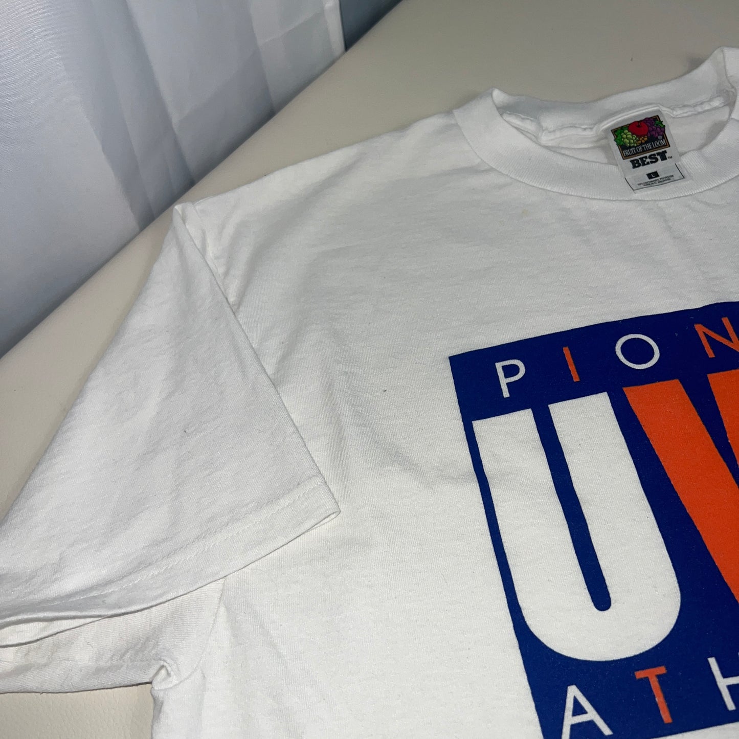 UW Platteville Pioneers Vintage Athletics Shirt - Large - Fruit Of The Loom