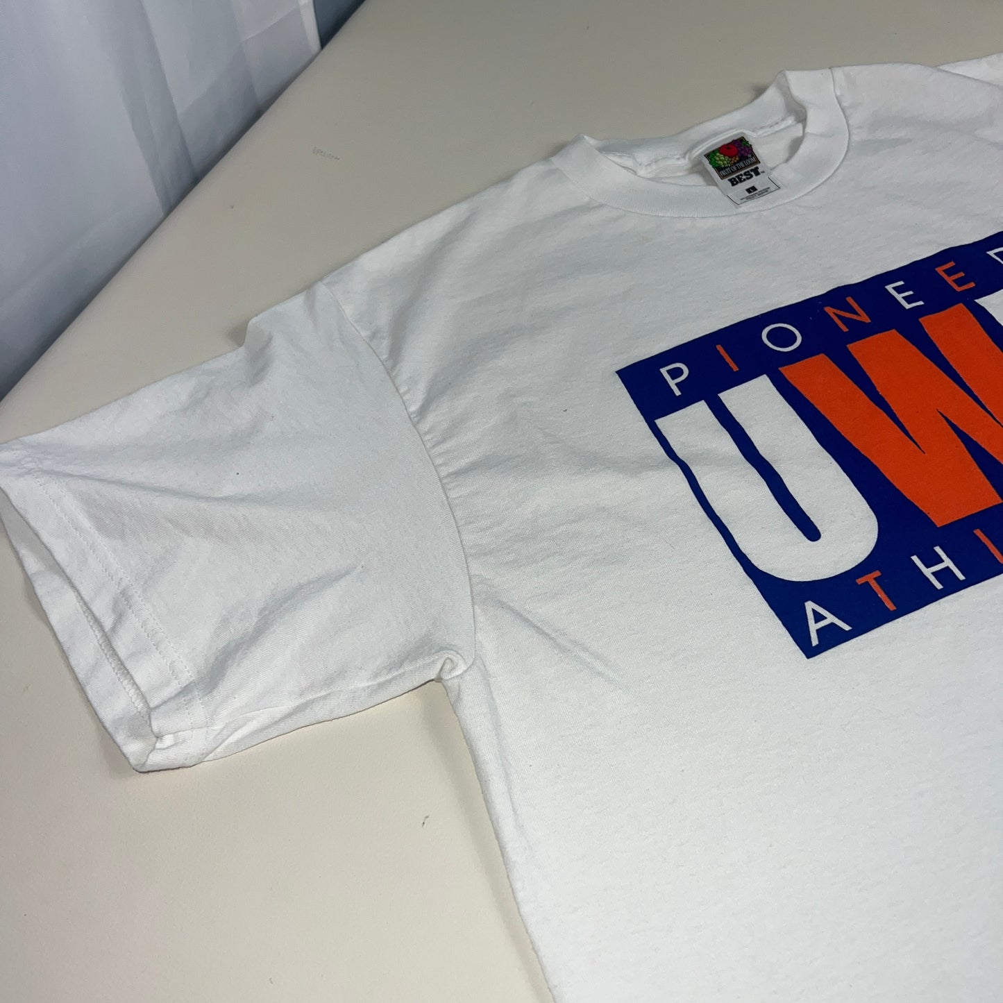 UW Platteville Pioneers Vintage Athletics Shirt - Large - Fruit Of The Loom