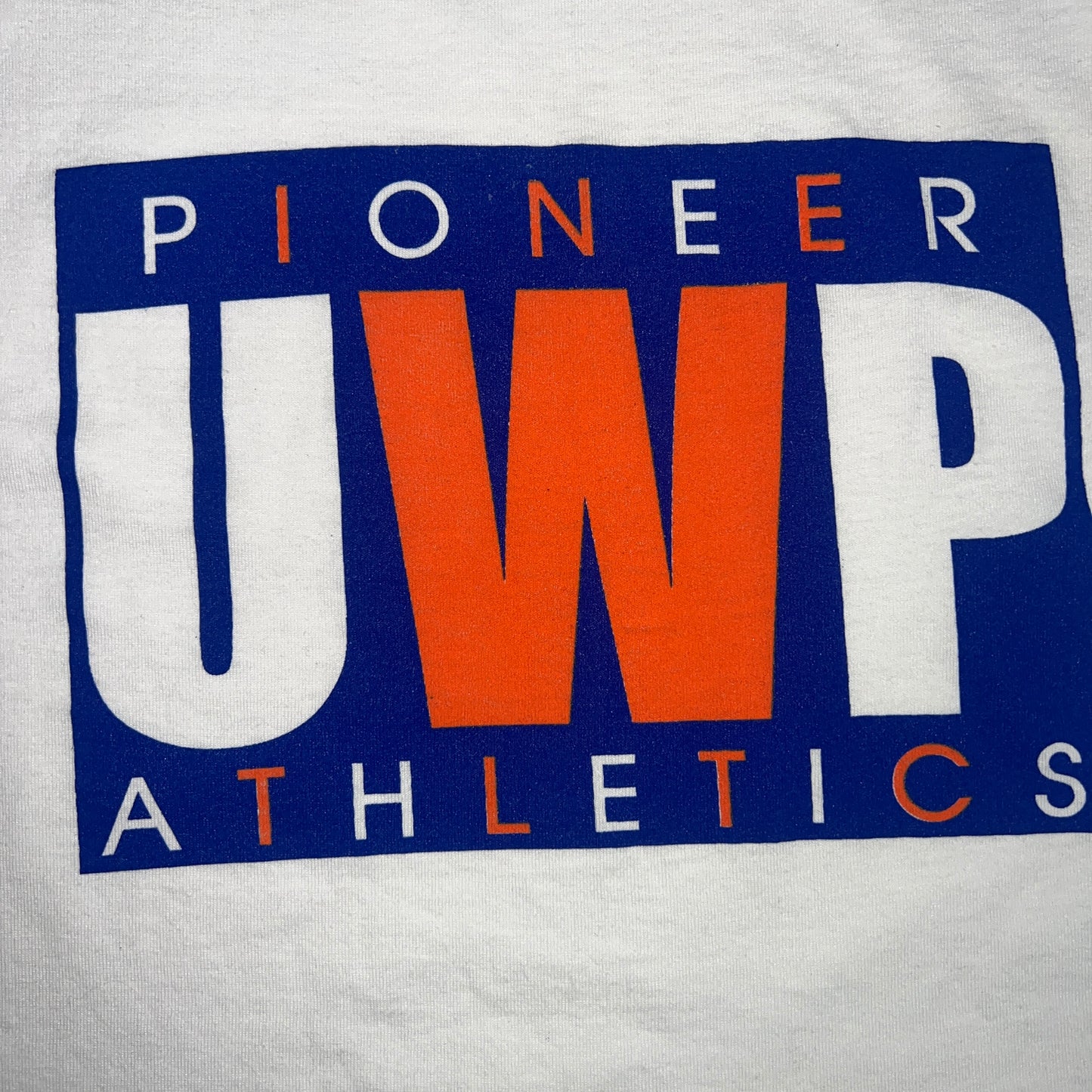 UW Platteville Pioneers Vintage Athletics Shirt - Large - Fruit Of The Loom