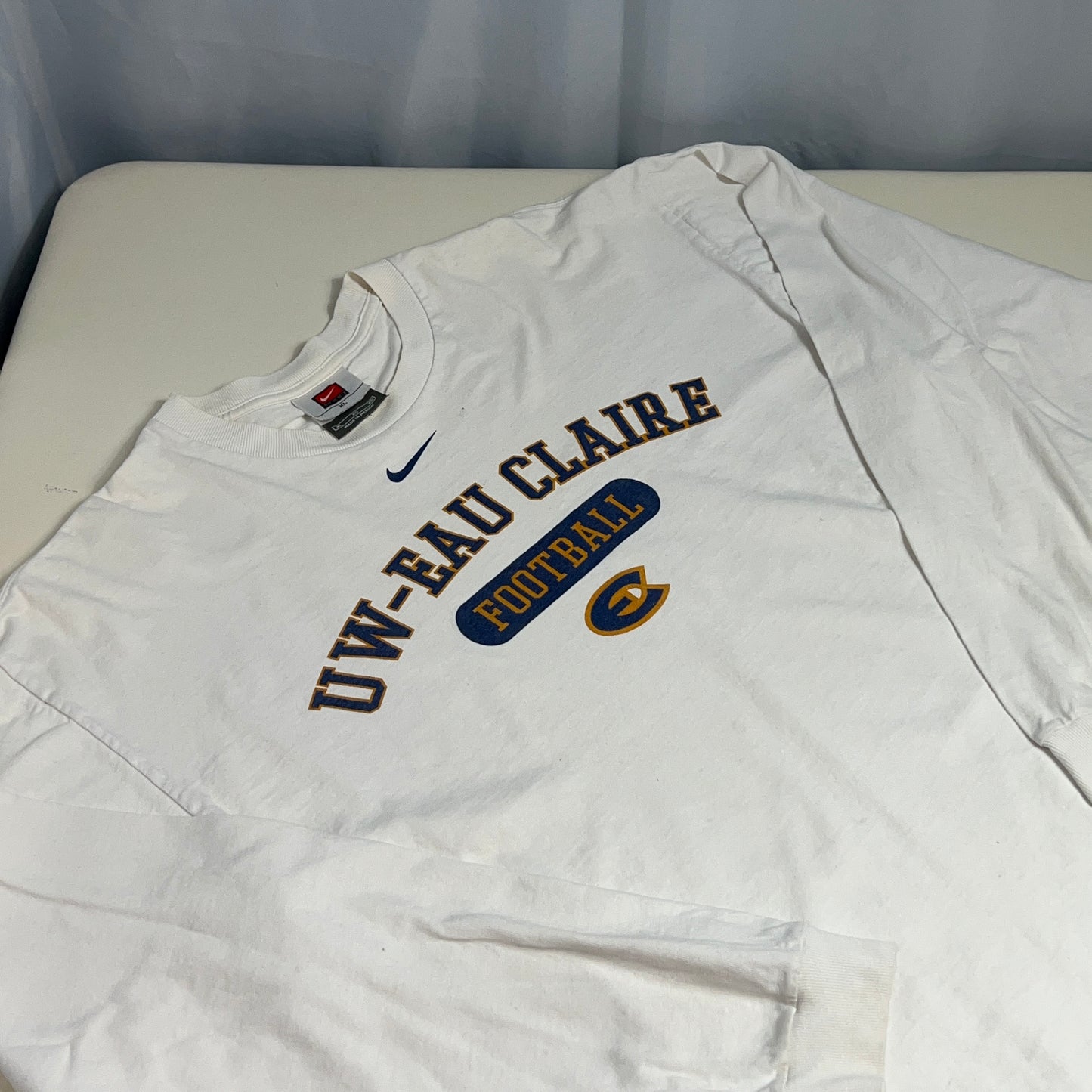 UW Eau Claire Blugolds Vintage Nike Long Sleeve Shirt - Football - X-Large