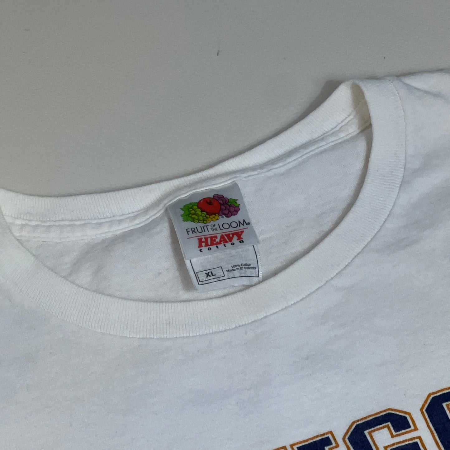 UW Eau Claire Blugolds Vintage Football T-Shirt - X-Large - Fruit of the Loom
