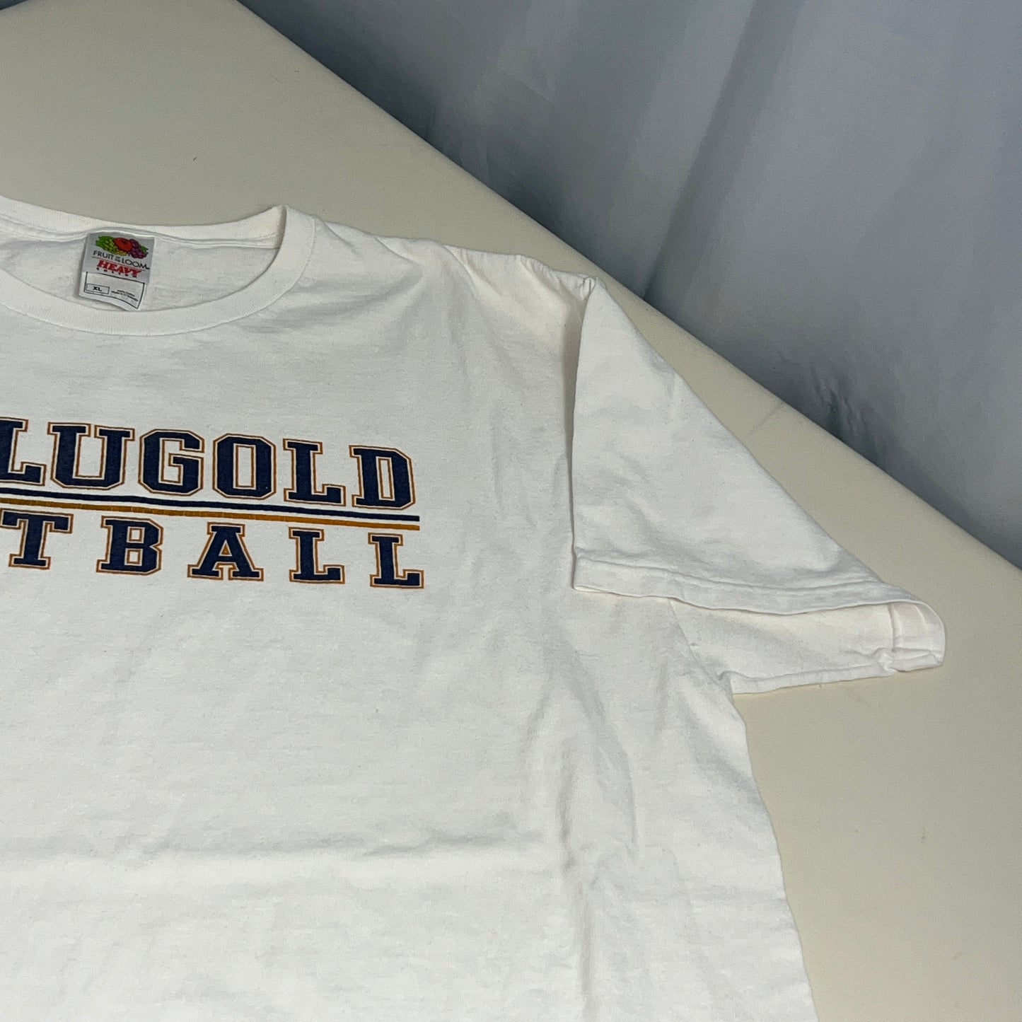 UW Eau Claire Blugolds Vintage Football T-Shirt - X-Large - Fruit of the Loom