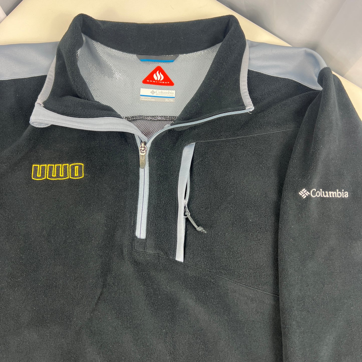 UW Oshkosh Zip Up Sweatshirt - Columbia - X Large - Omni Shield