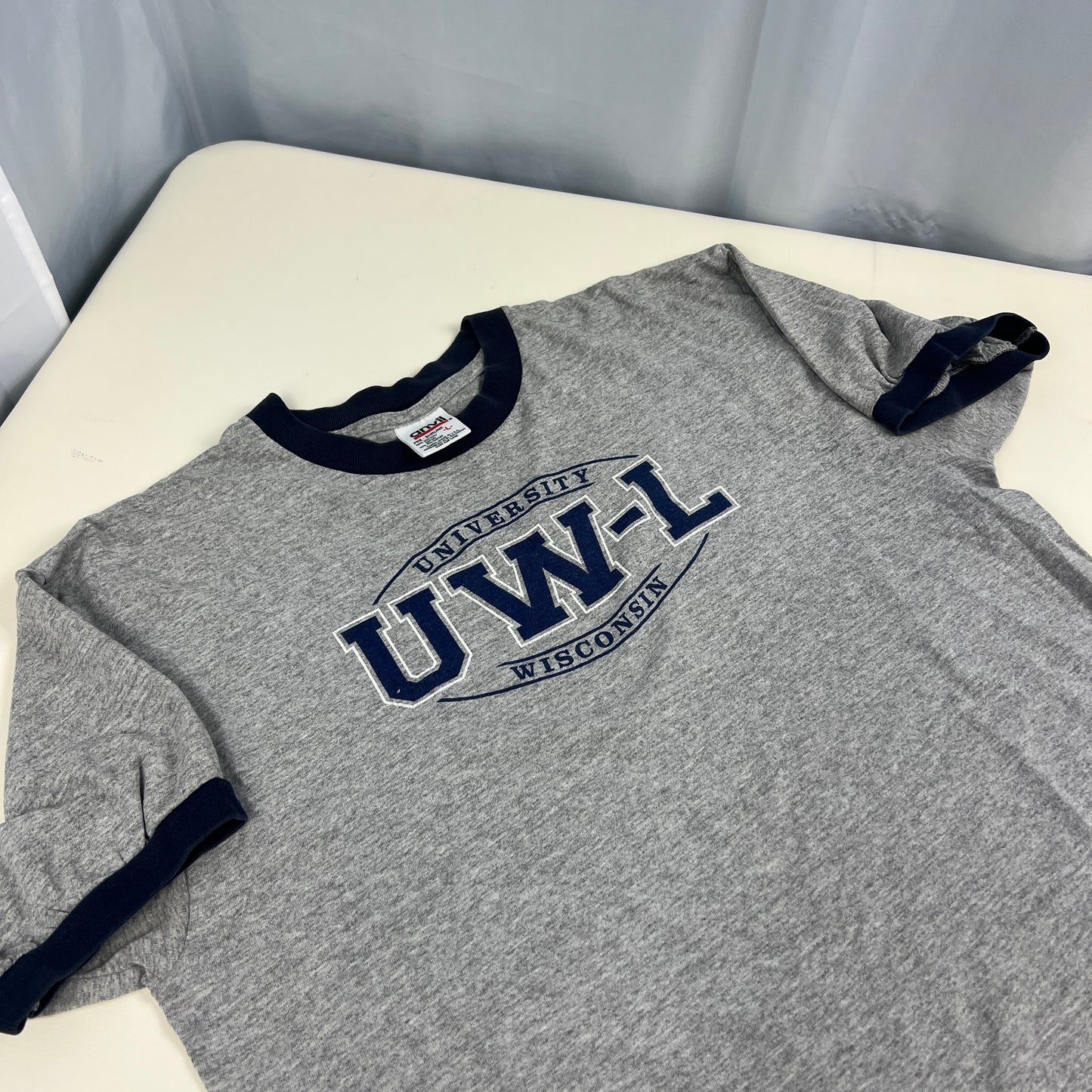UW LaCrosse Vintage T-Shirt - Large - Anvil Red Bar