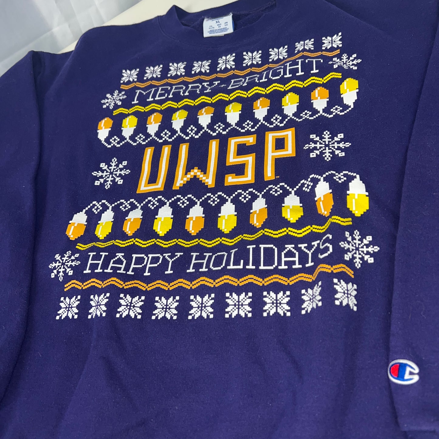 UW Stevens Point Pointers Christmas Crewneck - X-Large - Champion