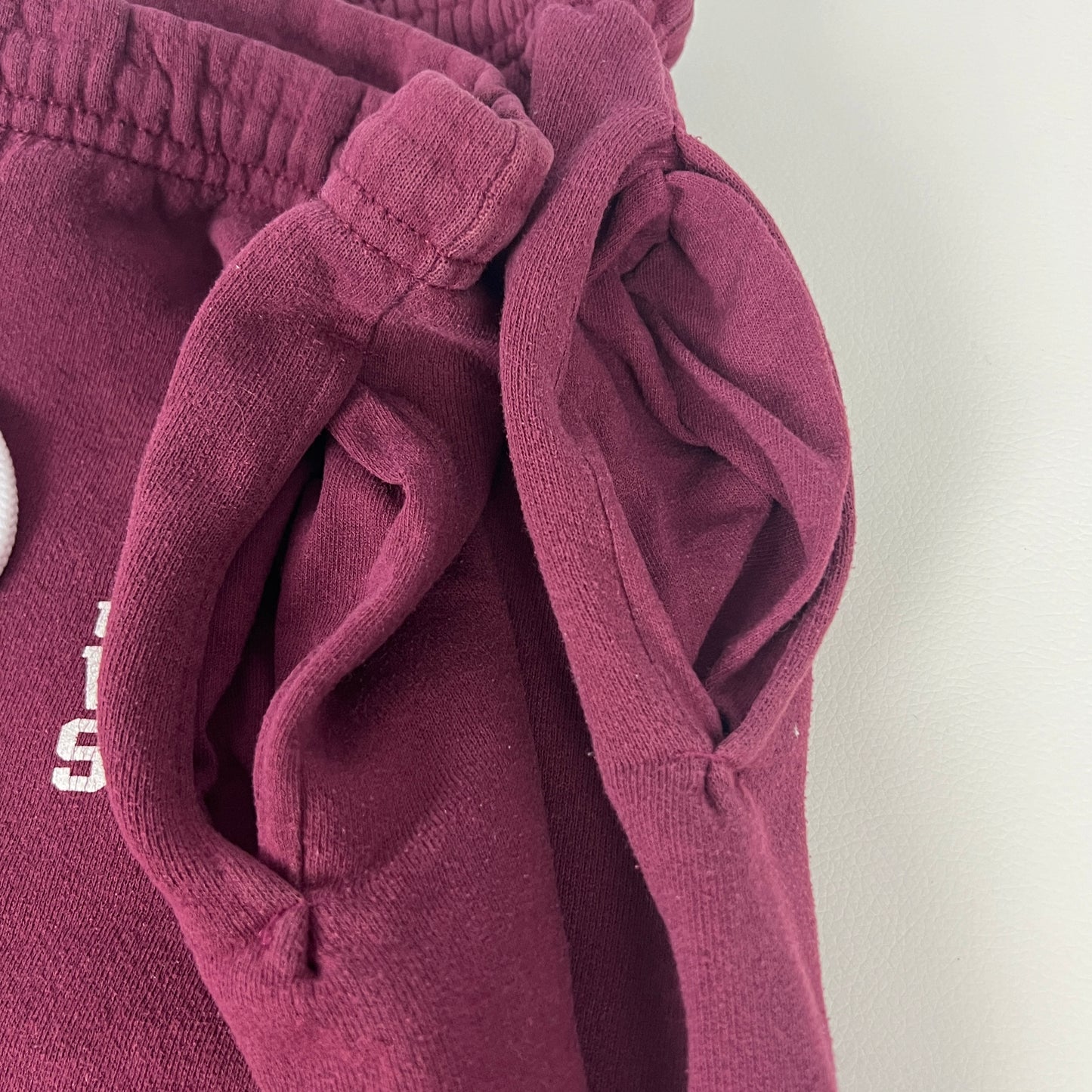 UW Stout Sweatpants - Jansport XL