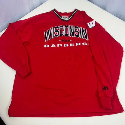 Vintage Wisconsin Badgers sweatshirt Lee Sports - Large VNeck