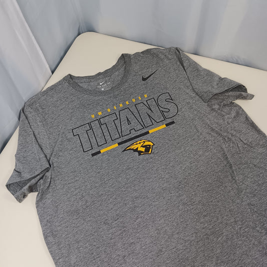 UW Oshkosh Titans Spellout Tee - XL - Nike