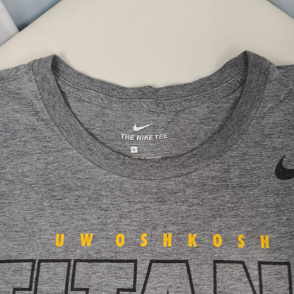 UW Oshkosh Titans Spellout Tee - XL - Nike