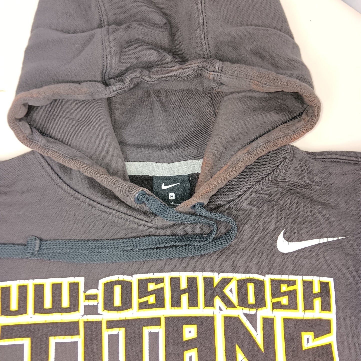 UW Oshkosh Logo Hoodie - Medium - Nike