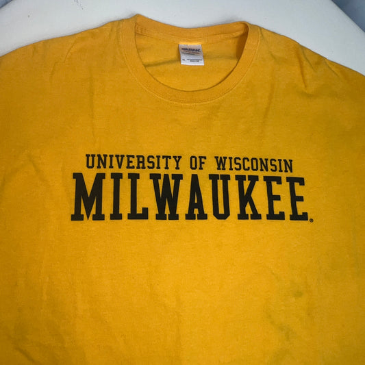 UW Milwaukee Panthers Retro Gildan T-Shirt - X Large