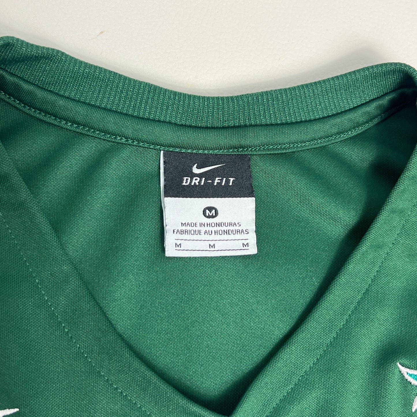UW Green Bay Phoenix Basketball Nike Longsleeve Warm Up - Medium - Game Worn