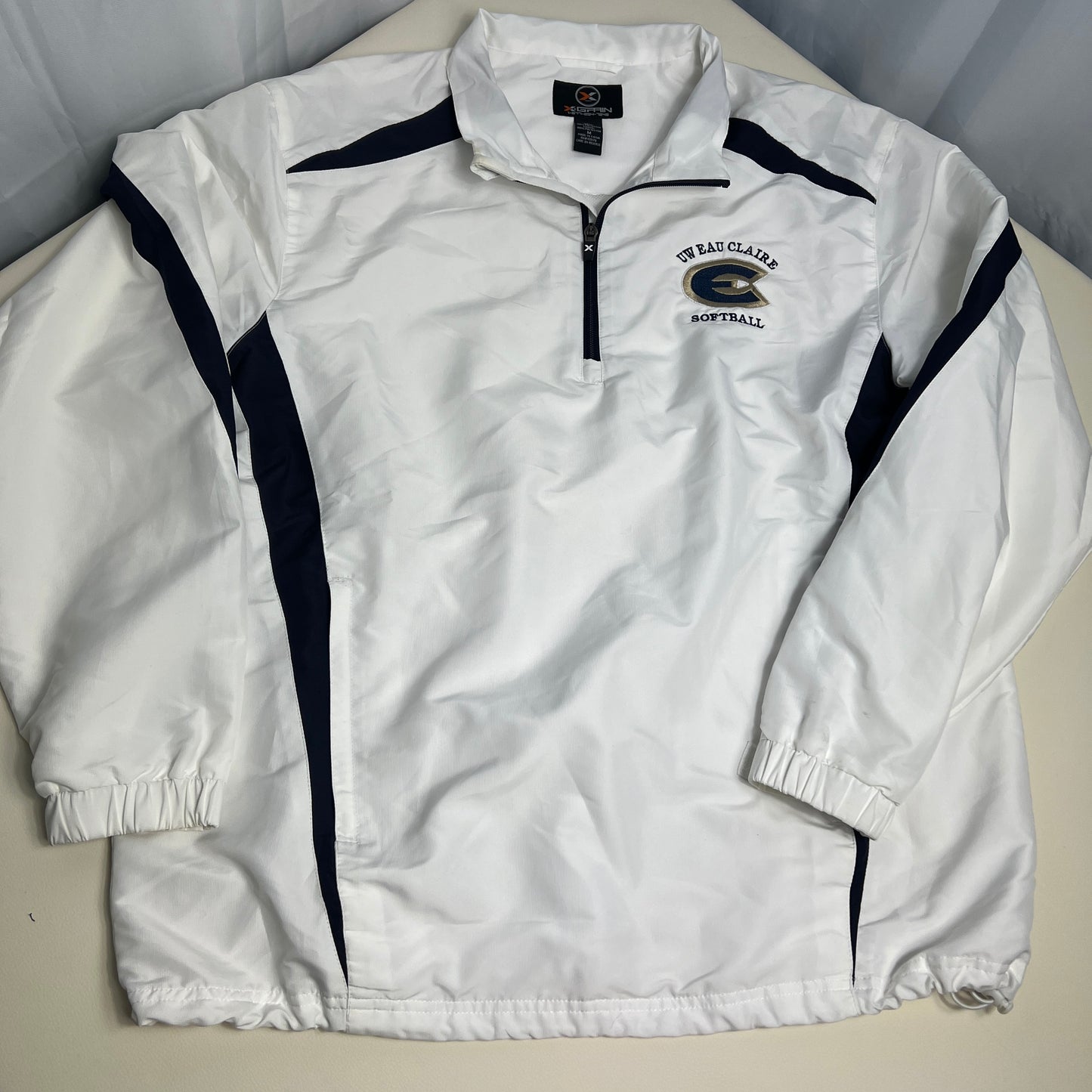 UW Eau Claire Blugolds Softball 1/4 Zip Windbreaker - Medium - X-Grain